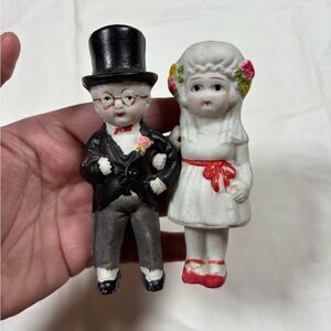 Vintage Bride and Groom bisque figurines wedding topper dolls - made in Japan